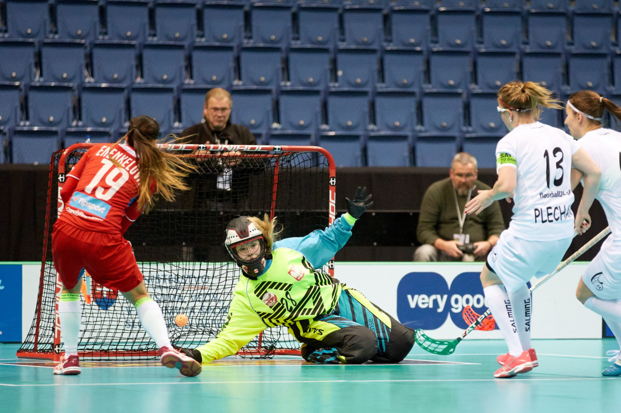 Women's World Floorball Championships 2017 
Stadion Ondreja Nepelu and Hant Arena Bratislava, Slovakia 
1rd - 9th December 2017 
Event website: www.iffwfc.org 
Photos: Michael Peter
