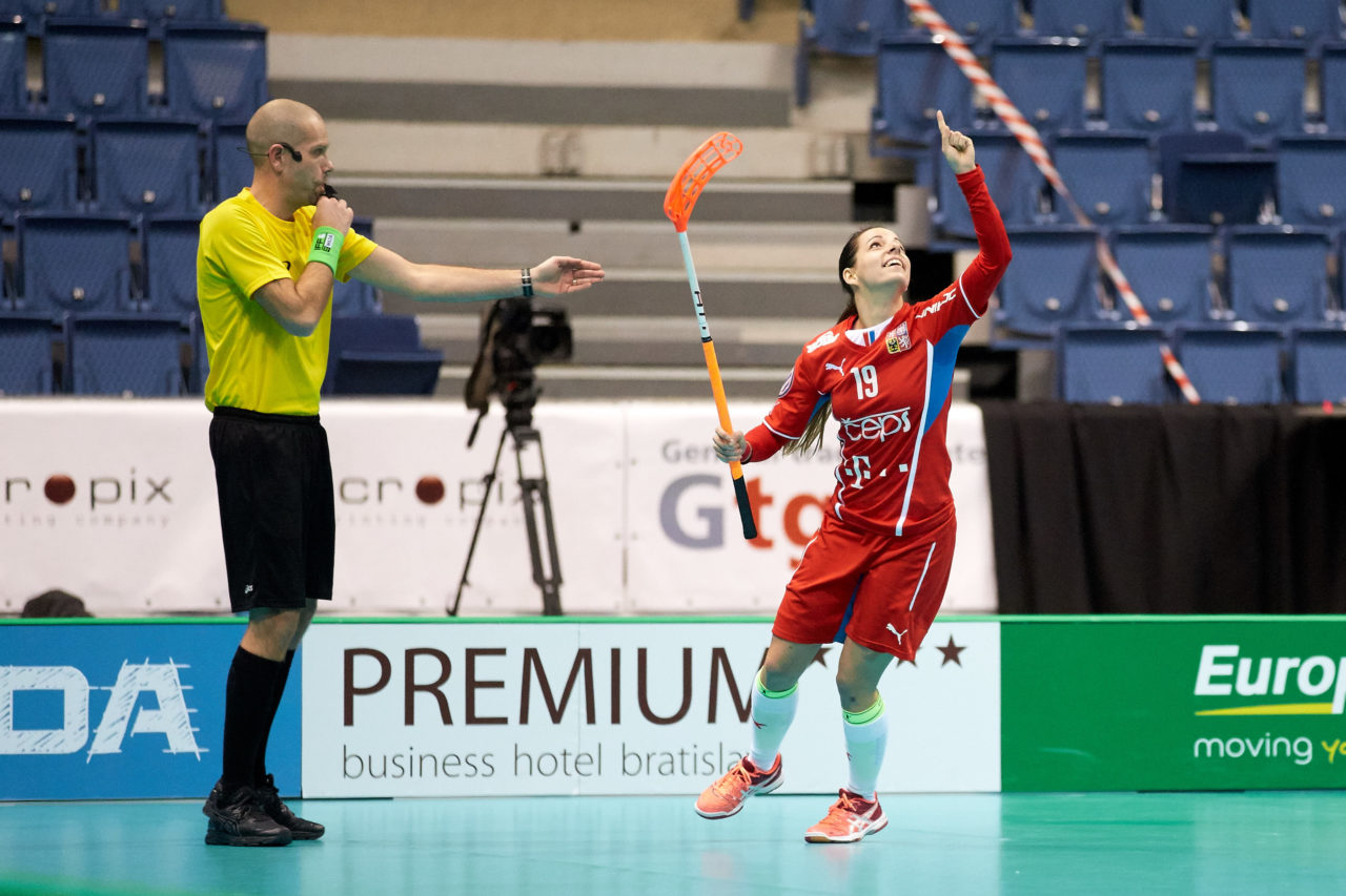 Women's World Floorball Championships 2017 
Stadion Ondreja Nepelu and Hant Arena Bratislava, Slovakia 
1rd - 9th December 2017 
Event website: www.iffwfc.org 
Photos: Michael Peter