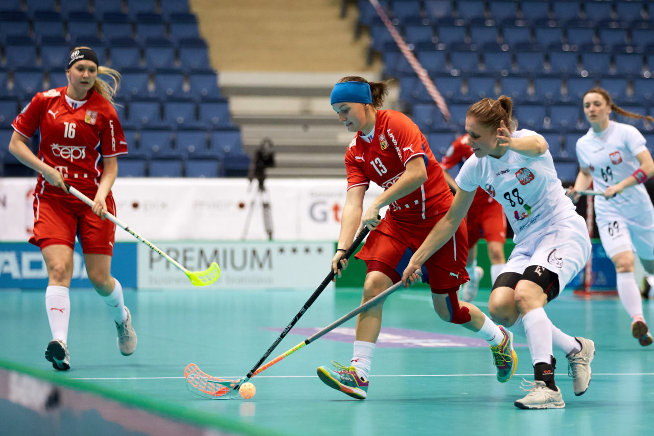 Women's World Floorball Championships 2017 
Stadion Ondreja Nepelu and Hant Arena Bratislava, Slovakia 
1rd - 9th December 2017 
Event website: www.iffwfc.org 
Photos: Michael Peter