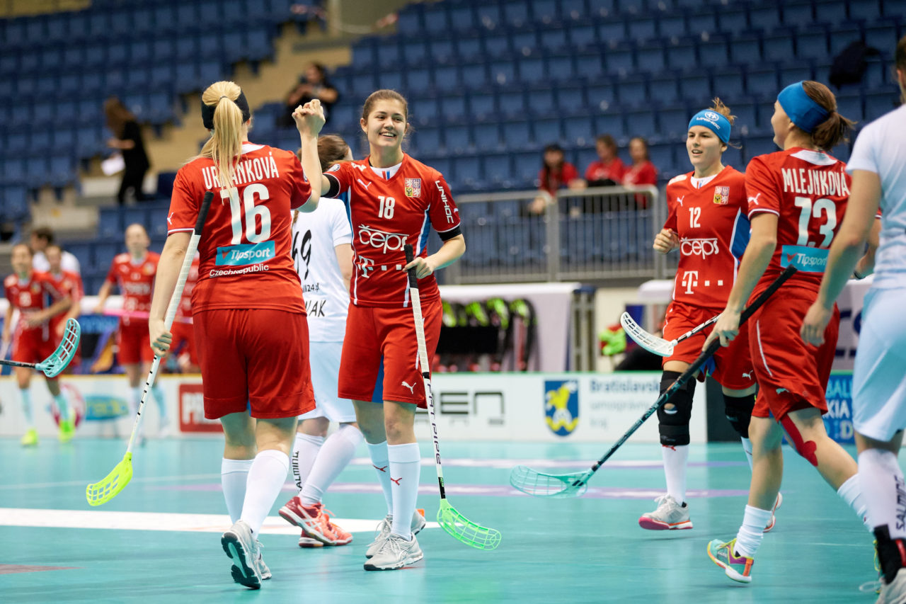 Women's World Floorball Championships 2017 
Stadion Ondreja Nepelu and Hant Arena Bratislava, Slovakia 
1rd - 9th December 2017 
Event website: www.iffwfc.org 
Photos: Michael Peter