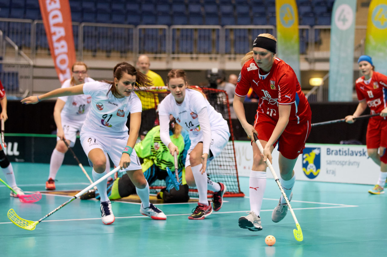 Women's World Floorball Championships 2017 
Stadion Ondreja Nepelu and Hant Arena Bratislava, Slovakia 
1rd - 9th December 2017 
Event website: www.iffwfc.org 
Photos: Michael Peter