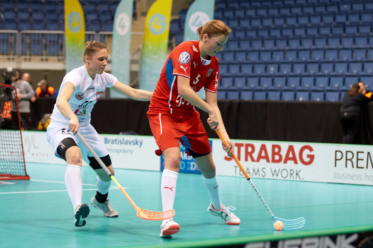Women's World Floorball Championships 2017 
Stadion Ondreja Nepelu and Hant Arena Bratislava, Slovakia 
1rd - 9th December 2017 
Event website: www.iffwfc.org 
Photos: Michael Peter