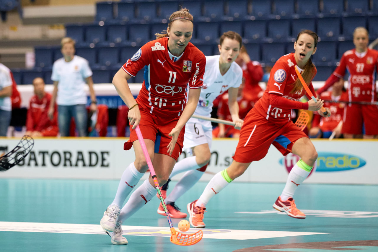 Women's World Floorball Championships 2017 
Stadion Ondreja Nepelu and Hant Arena Bratislava, Slovakia 
1rd - 9th December 2017 
Event website: www.iffwfc.org 
Photos: Michael Peter
