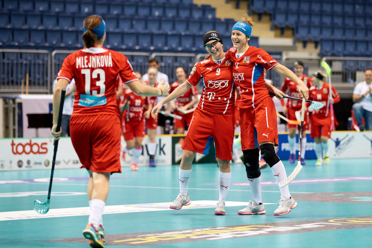 Women's World Floorball Championships 2017 
Stadion Ondreja Nepelu and Hant Arena Bratislava, Slovakia 
1rd - 9th December 2017 
Event website: www.iffwfc.org 
Photos: Michael Peter