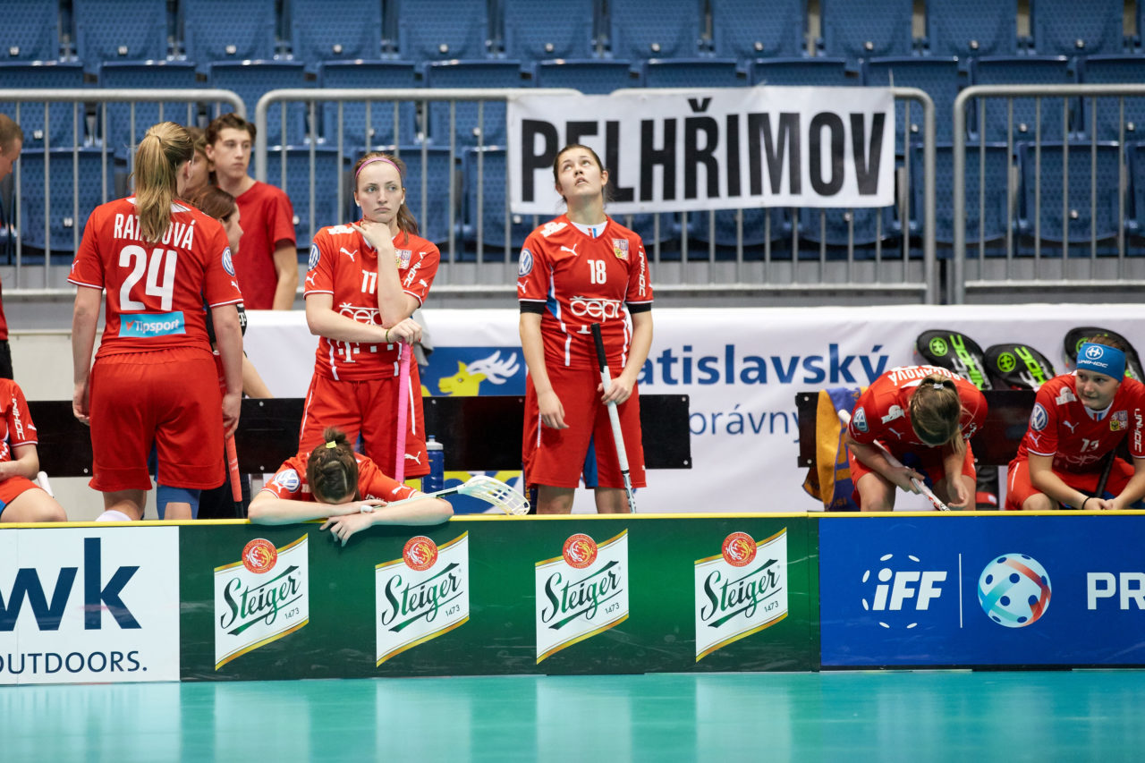 Women's World Floorball Championships 2017 
Stadion Ondreja Nepelu and Hant Arena Bratislava, Slovakia 
1rd - 9th December 2017 
Event website: www.iffwfc.org 
Photos: Michael Peter