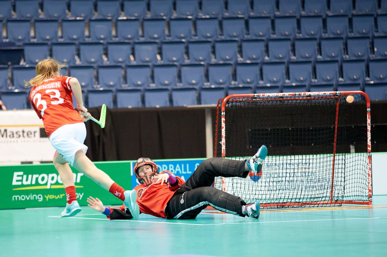 Women's World Floorball Championships 2017 
Stadion Ondreja Nepelu and Hant Arena Bratislava, Slovakia 
1rd - 9th December 2017 
Event website: www.iffwfc.org 
Photos: Michael Peter