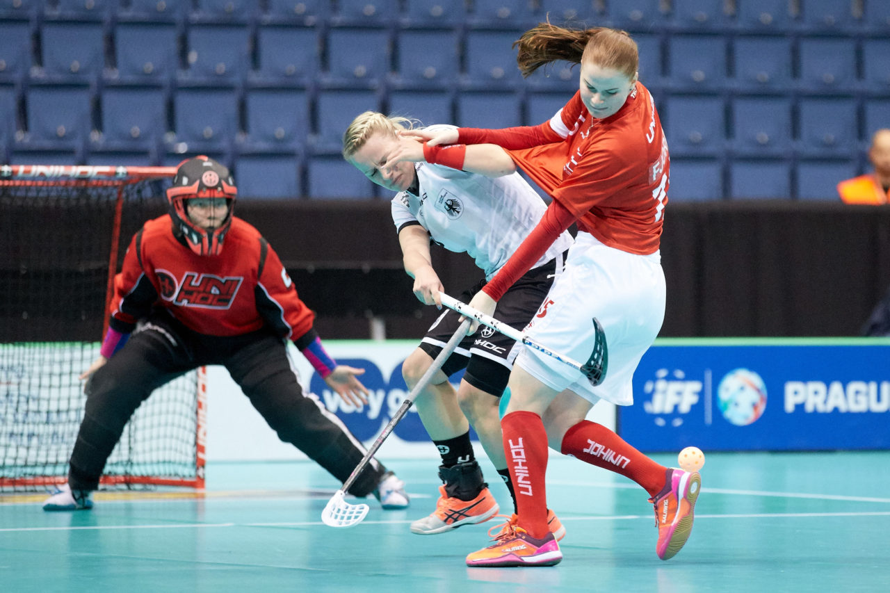 Women's World Floorball Championships 2017 
Stadion Ondreja Nepelu and Hant Arena Bratislava, Slovakia 
1rd - 9th December 2017 
Event website: www.iffwfc.org 
Photos: Michael Peter