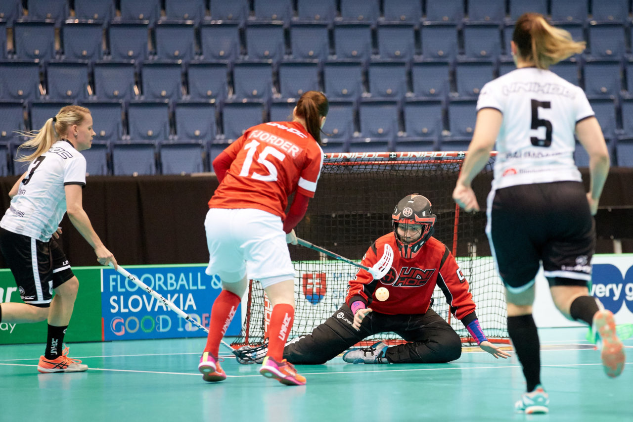 Women's World Floorball Championships 2017 
Stadion Ondreja Nepelu and Hant Arena Bratislava, Slovakia 
1rd - 9th December 2017 
Event website: www.iffwfc.org 
Photos: Michael Peter