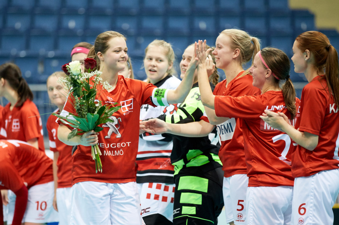 Women's World Floorball Championships 2017 
Stadion Ondreja Nepelu and Hant Arena Bratislava, Slovakia 
1rd - 9th December 2017 
Event website: www.iffwfc.org 
Photos: Michael Peter