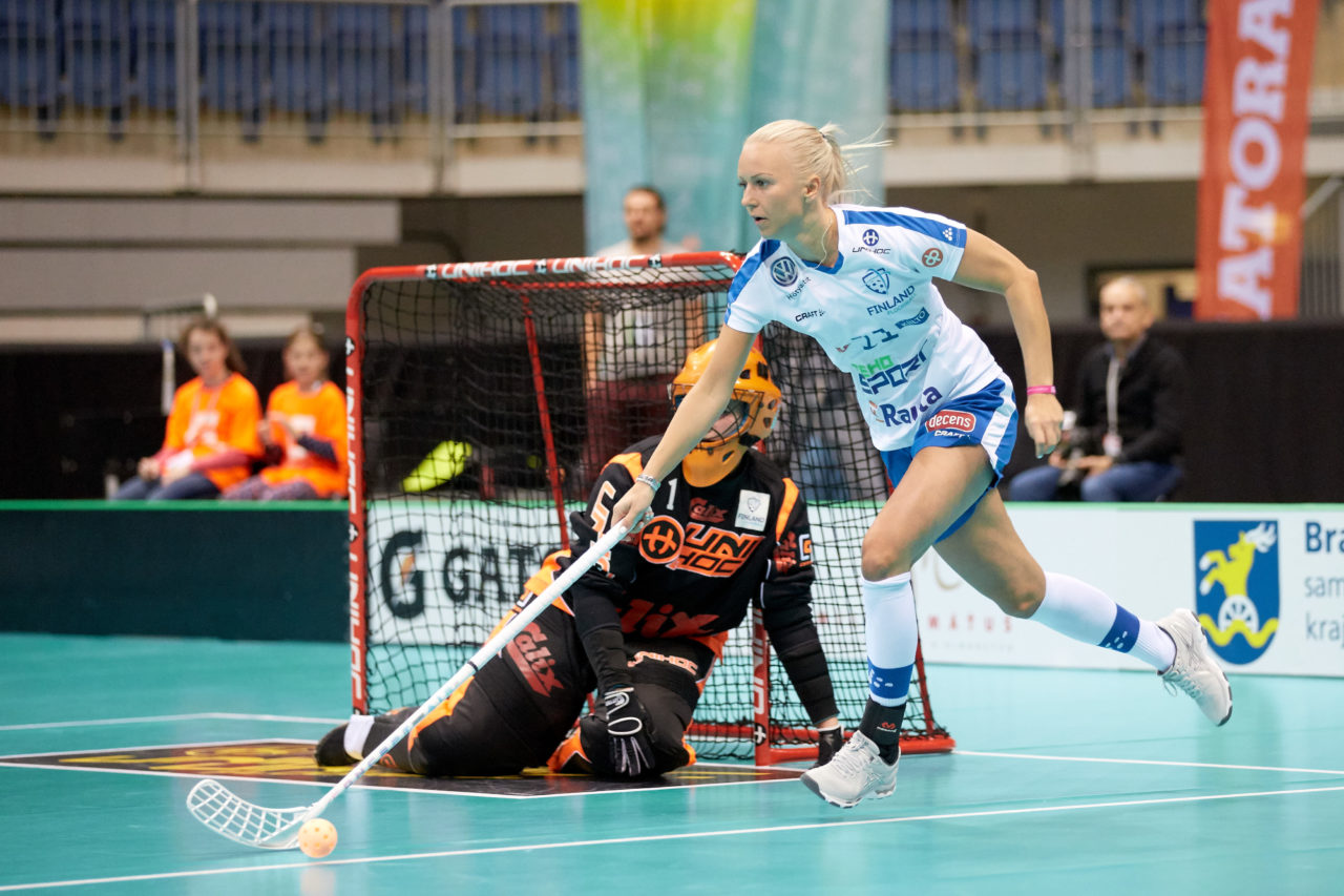 Women's World Floorball Championships 2017 
Stadion Ondreja Nepelu and Hant Arena Bratislava, Slovakia 
1rd - 9th December 2017 
Event website: www.iffwfc.org 
Photos: Michael Peter
