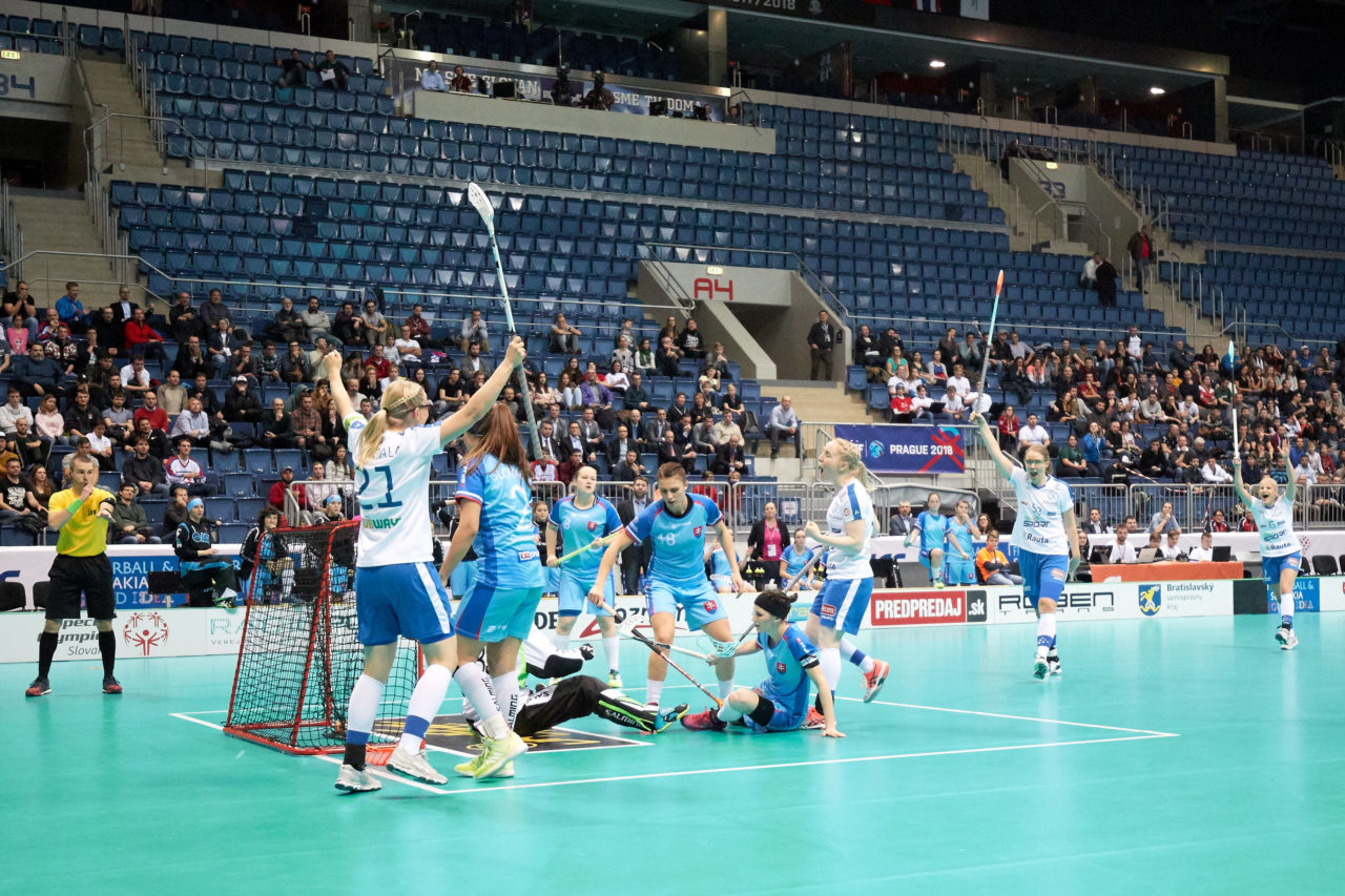 Women's World Floorball Championships 2017 
Stadion Ondreja Nepelu and Hant Arena Bratislava, Slovakia 
1rd - 9th December 2017 
Event website: www.iffwfc.org 
Photos: Michael Peter