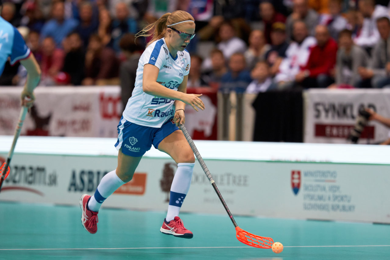 Women's World Floorball Championships 2017 
Stadion Ondreja Nepelu and Hant Arena Bratislava, Slovakia 
1rd - 9th December 2017 
Event website: www.iffwfc.org 
Photos: Michael Peter