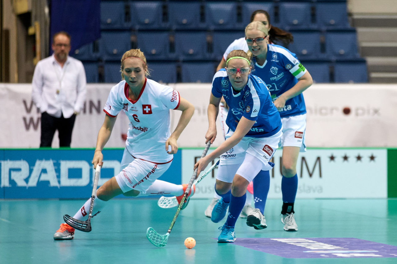 Women's World Floorball Championships 2017 
Stadion Ondreja Nepelu and Hant Arena Bratislava, Slovakia 
1rd - 9th December 2017 
Event website: www.iffwfc.org 
Photos: Michael Peter