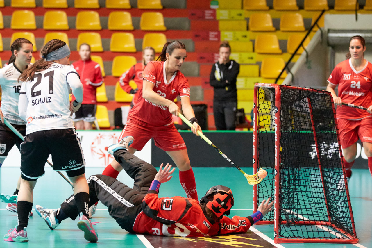 Women's World Floorball Championships 2017 
Stadion Ondreja Nepelu and Hant Arena Bratislava, Slovakia 
1rd - 9th December 2017 
Event website: www.iffwfc.org 
Photos: Michael Peter