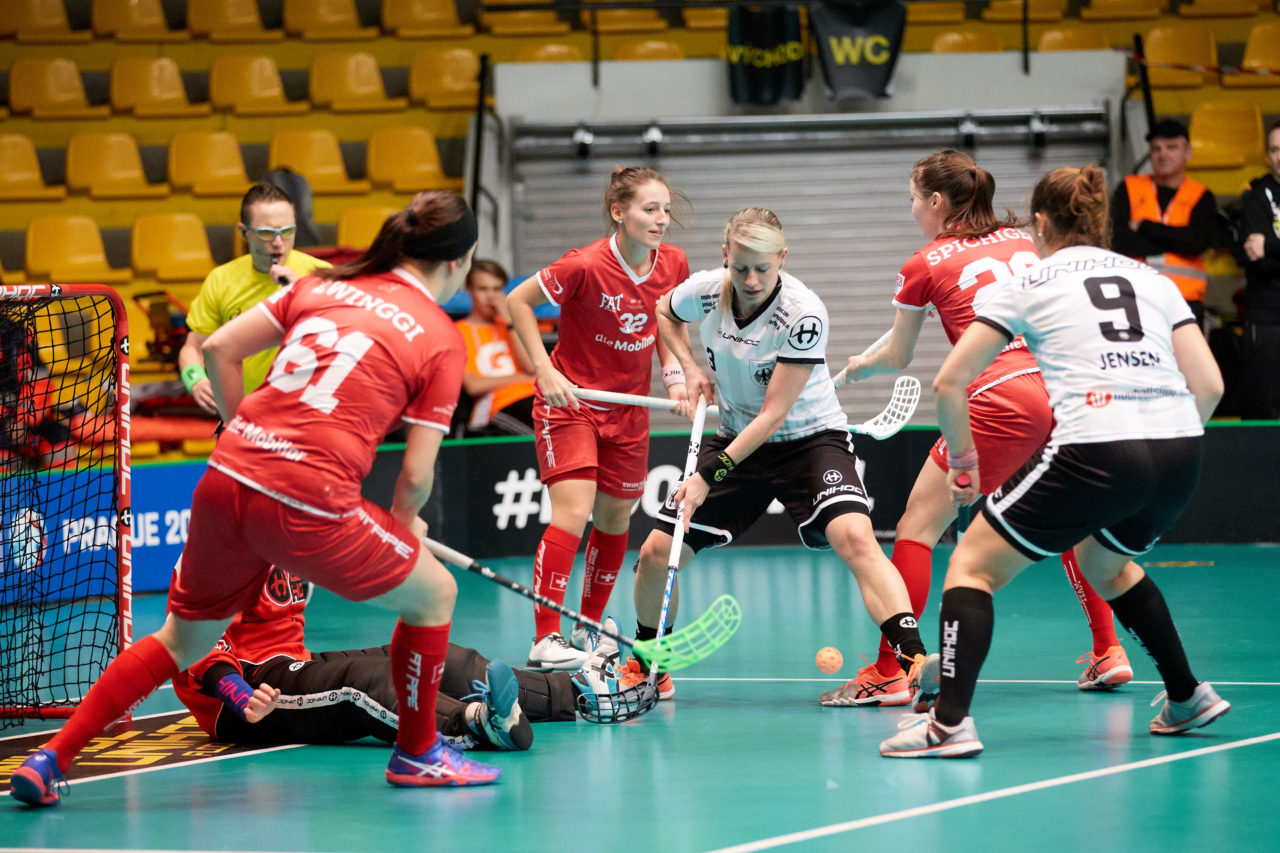 Women's World Floorball Championships 2017 
Stadion Ondreja Nepelu and Hant Arena Bratislava, Slovakia 
1rd - 9th December 2017 
Event website: www.iffwfc.org 
Photos: Michael Peter