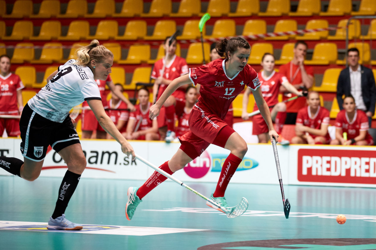 Women's World Floorball Championships 2017 
Stadion Ondreja Nepelu and Hant Arena Bratislava, Slovakia 
1rd - 9th December 2017 
Event website: www.iffwfc.org 
Photos: Michael Peter