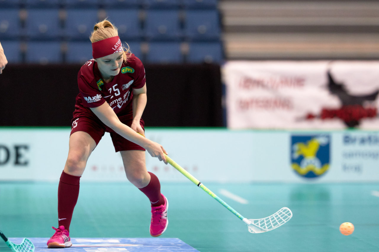 Women's World Floorball Championships 2017 
Stadion Ondreja Nepelu and Hant Arena Bratislava, Slovakia 
1rd - 9th December 2017 
Event website: www.iffwfc.org 
Photos: Michael Peter