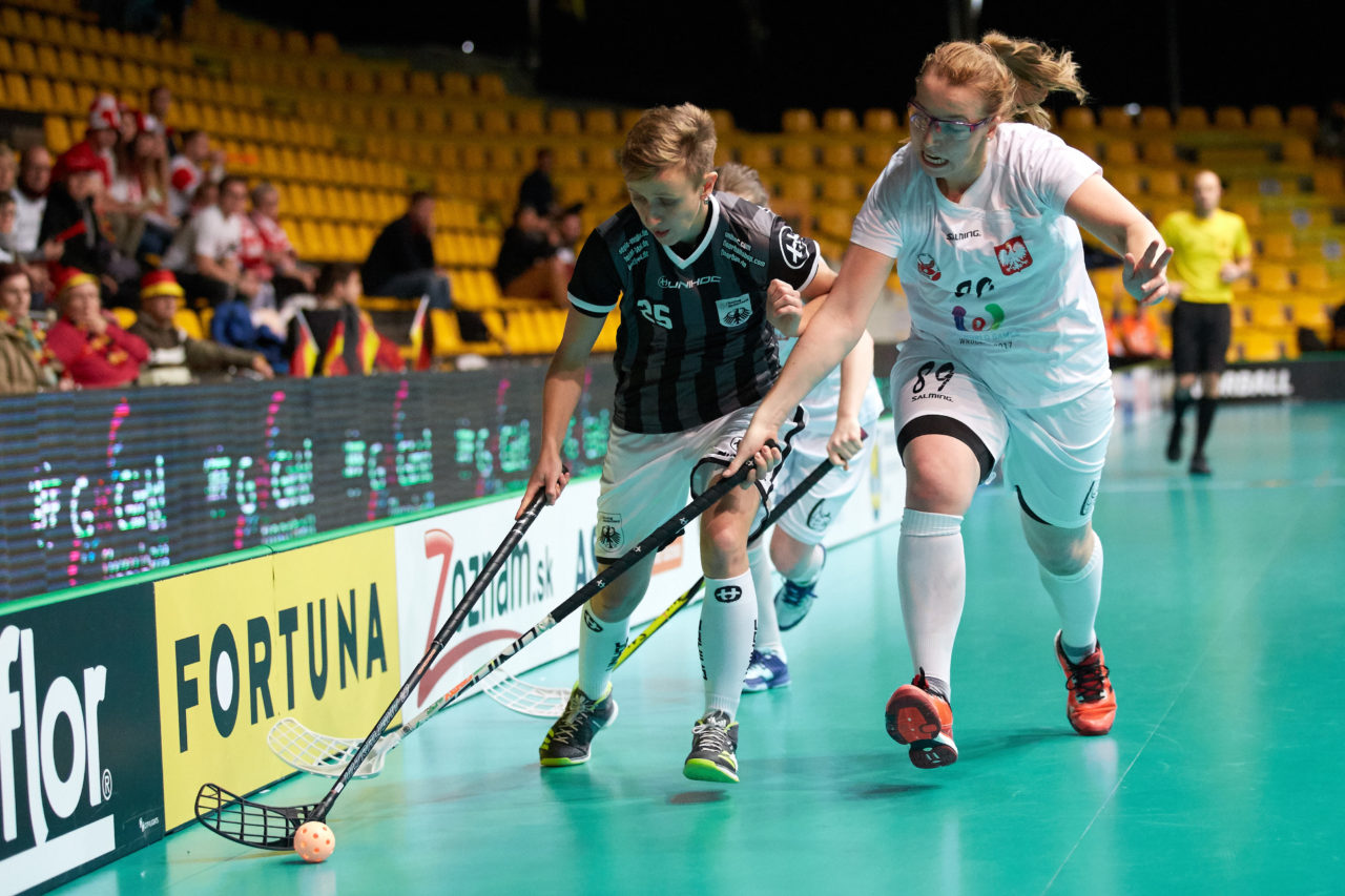 Women's World Floorball Championships 2017 
Stadion Ondreja Nepelu and Hant Arena Bratislava, Slovakia 
1rd - 9th December 2017 
Event website: www.iffwfc.org 
Photos: Michael Peter