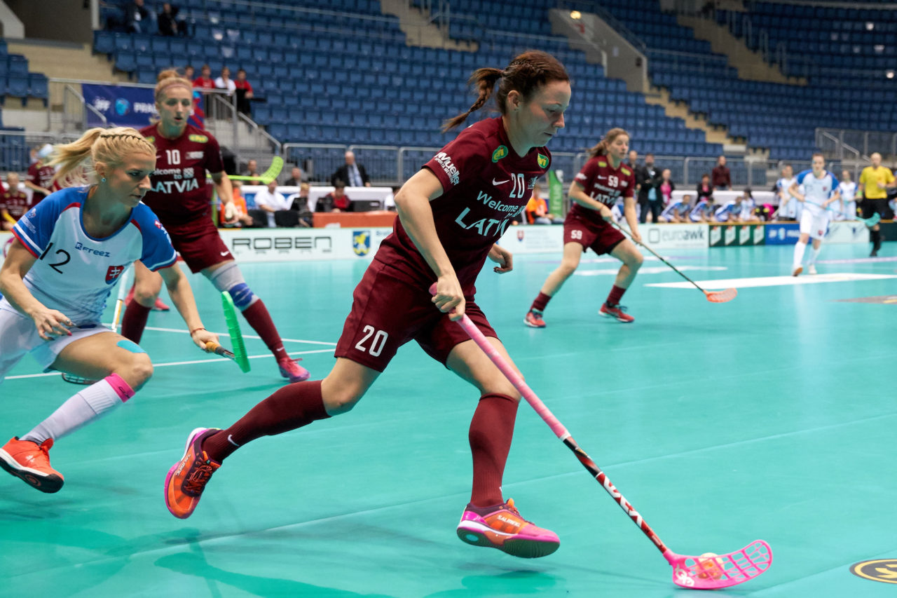 Women's World Floorball Championships 2017 
Stadion Ondreja Nepelu and Hant Arena Bratislava, Slovakia 
1rd - 9th December 2017 
Event website: www.iffwfc.org 
Photos: Michael Peter