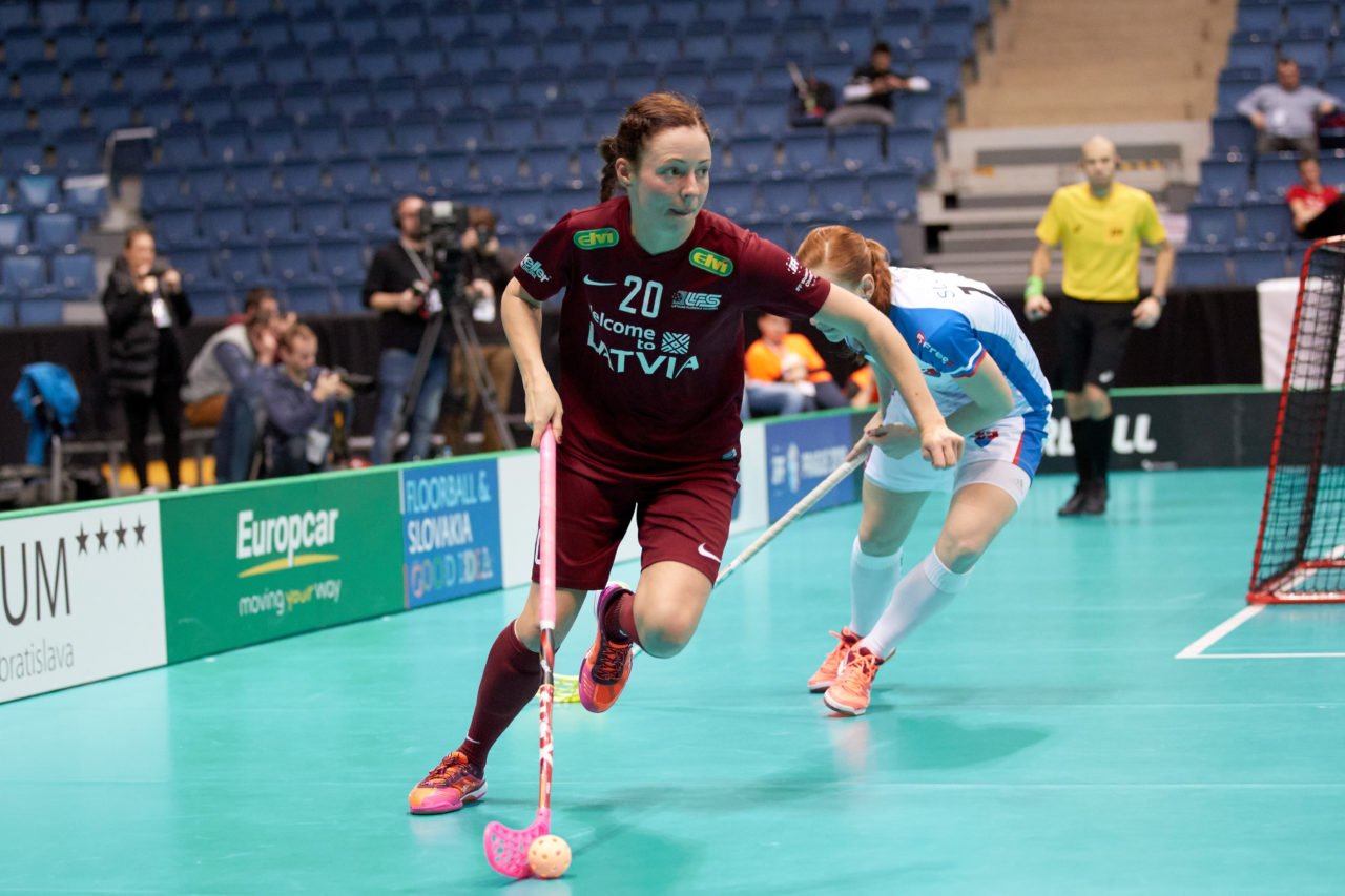 Women's World Floorball Championships 2017 
Stadion Ondreja Nepelu and Hant Arena Bratislava, Slovakia 
1rd - 9th December 2017 
Event website: www.iffwfc.org 
Photos: Michael Peter
