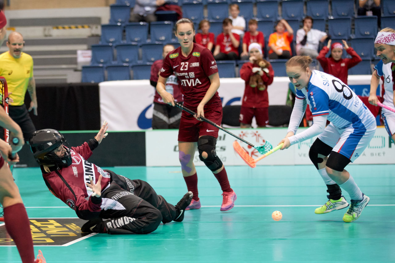 Women's World Floorball Championships 2017 
Stadion Ondreja Nepelu and Hant Arena Bratislava, Slovakia 
1rd - 9th December 2017 
Event website: www.iffwfc.org 
Photos: Michael Peter