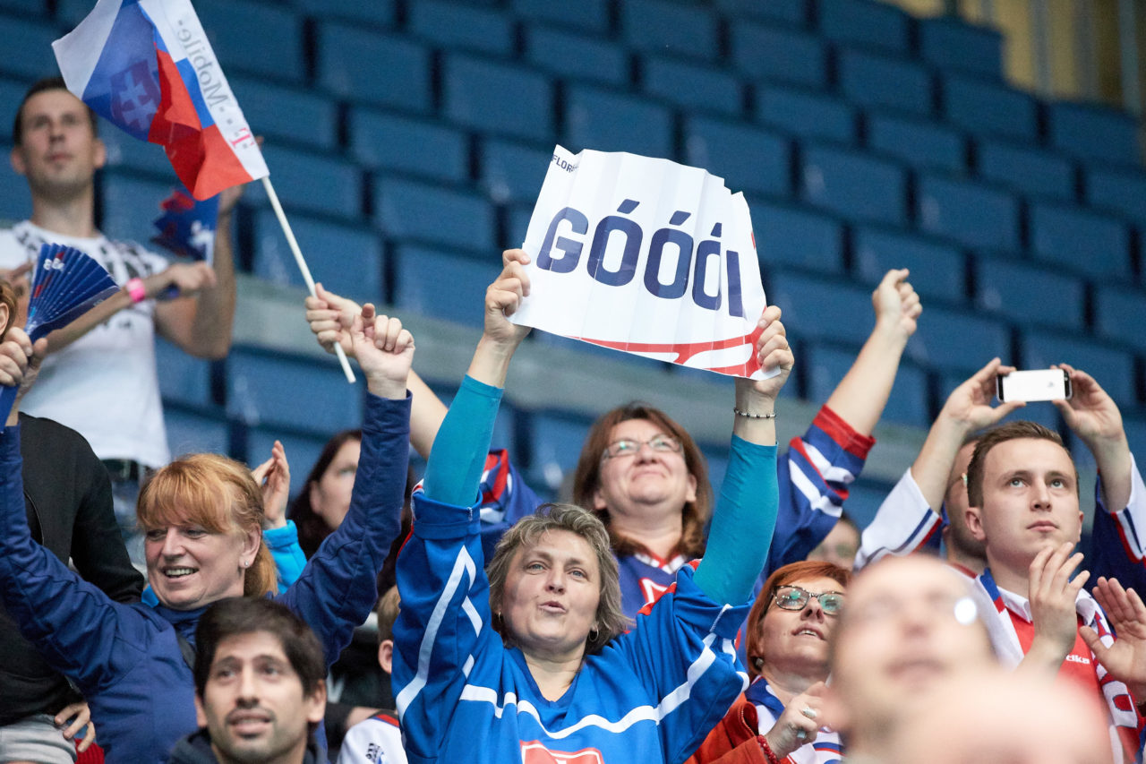 Women's World Floorball Championships 2017 
Stadion Ondreja Nepelu and Hant Arena Bratislava, Slovakia 
1rd - 9th December 2017 
Event website: www.iffwfc.org 
Photos: Michael Peter