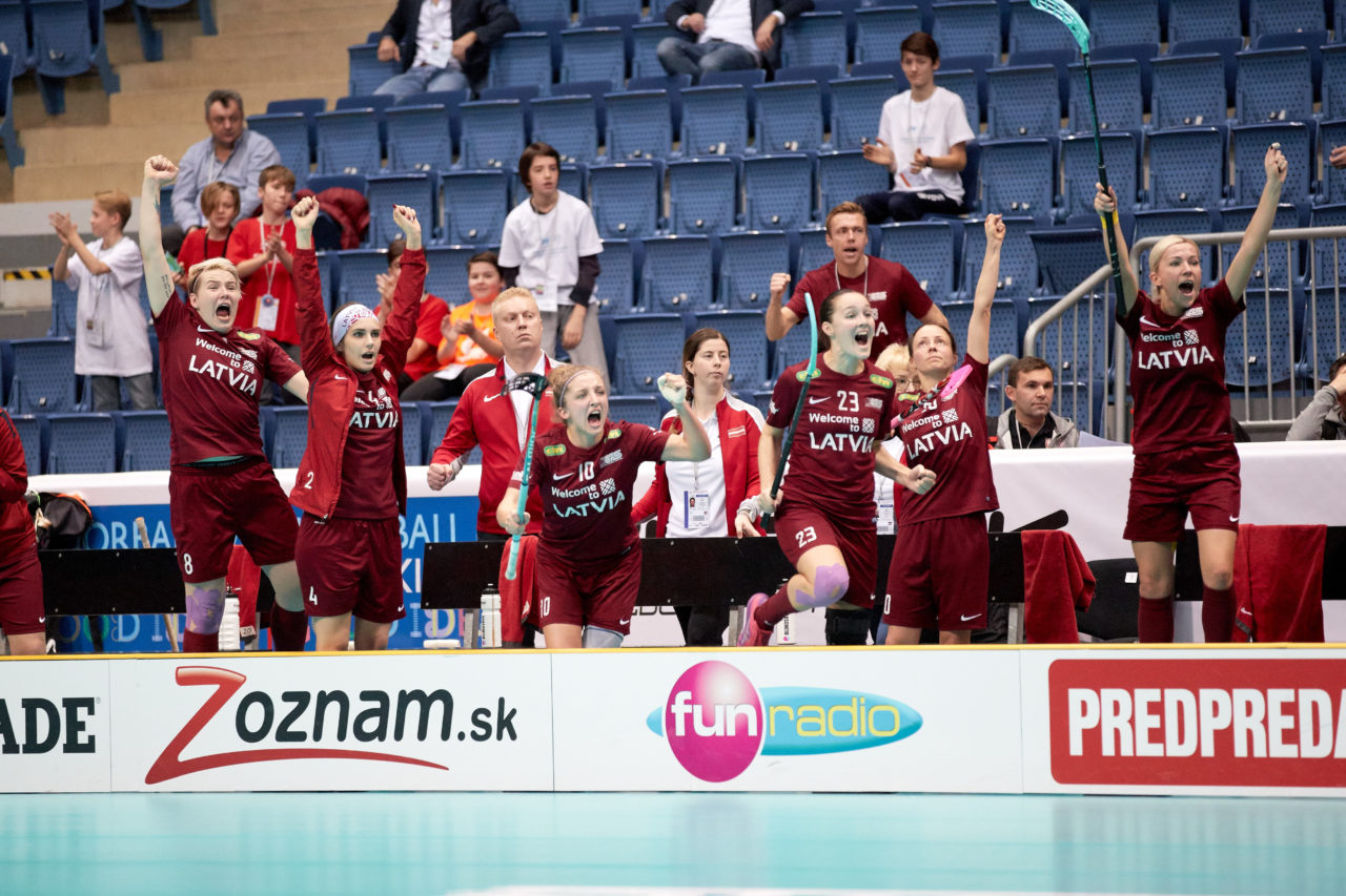 Women's World Floorball Championships 2017 
Stadion Ondreja Nepelu and Hant Arena Bratislava, Slovakia 
1rd - 9th December 2017 
Event website: www.iffwfc.org 
Photos: Michael Peter