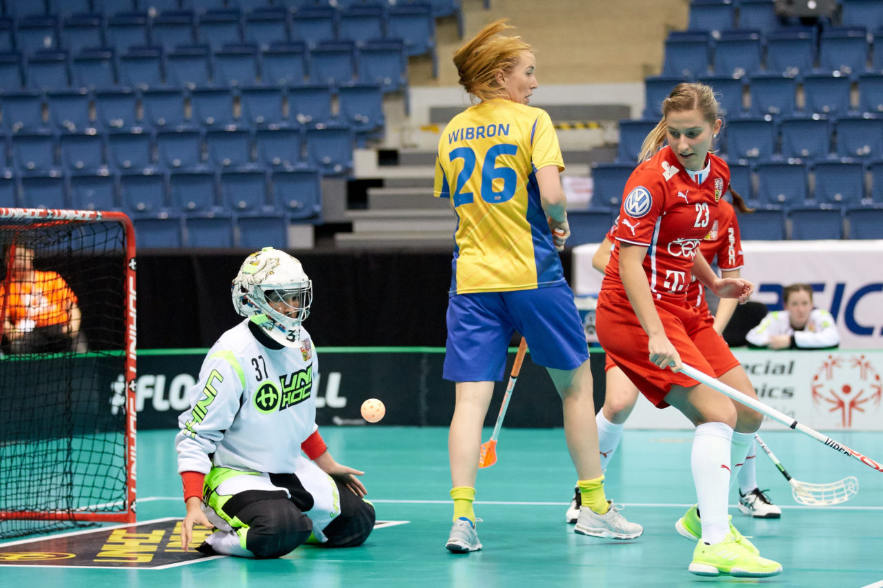 Women's World Floorball Championships 2017 
Stadion Ondreja Nepelu and Hant Arena Bratislava, Slovakia 
1rd - 9th December 2017 
Event website: www.iffwfc.org 
Photos: Michael Peter