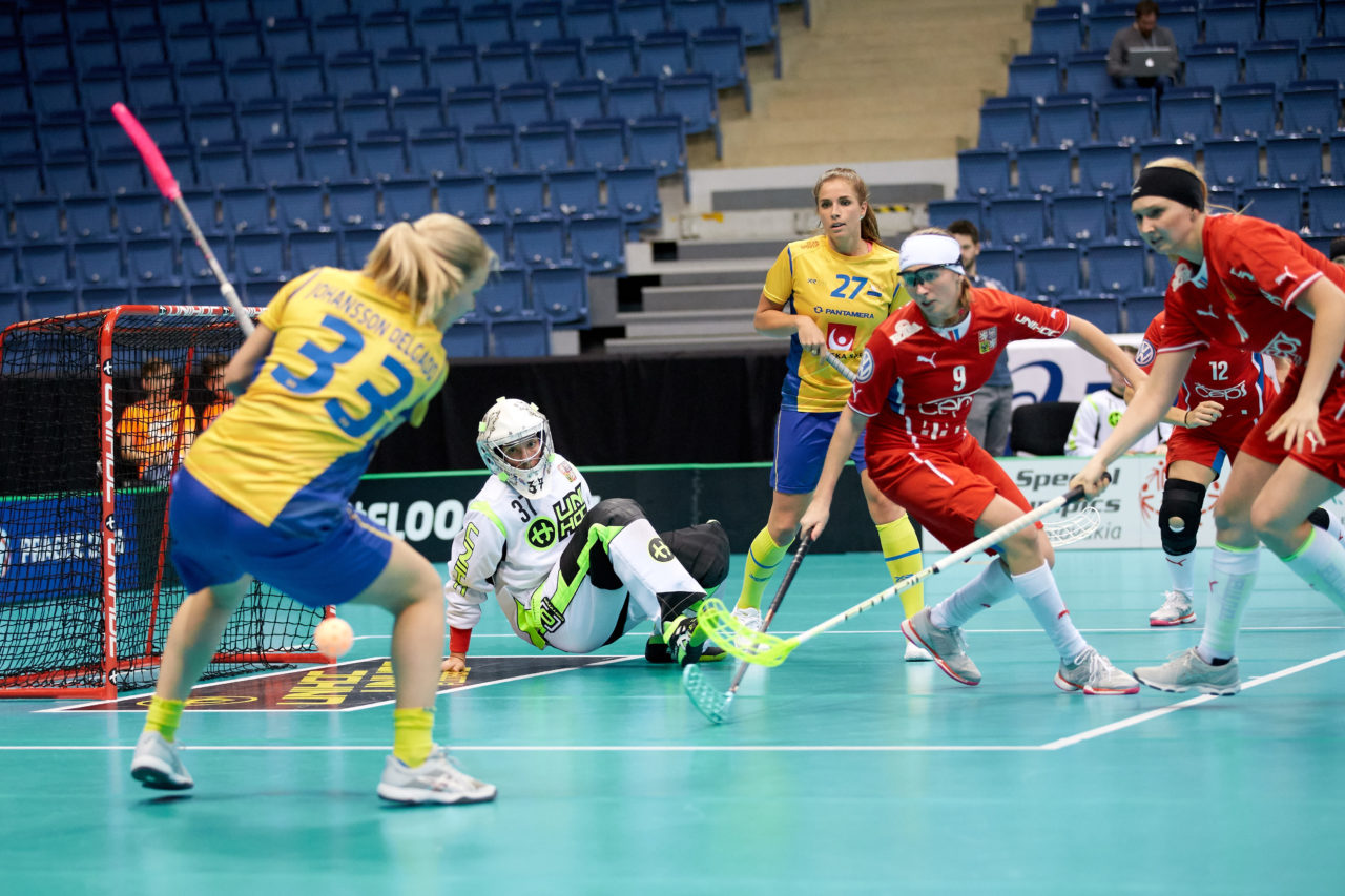 Women's World Floorball Championships 2017 
Stadion Ondreja Nepelu and Hant Arena Bratislava, Slovakia 
1rd - 9th December 2017 
Event website: www.iffwfc.org 
Photos: Michael Peter