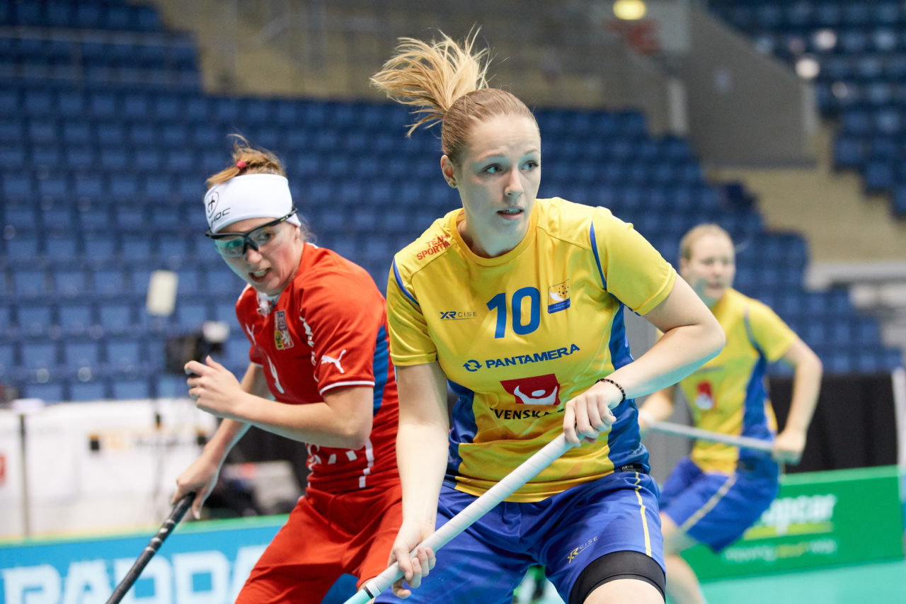 Women's World Floorball Championships 2017 
Stadion Ondreja Nepelu and Hant Arena Bratislava, Slovakia 
1rd - 9th December 2017 
Event website: www.iffwfc.org 
Photos: Michael Peter