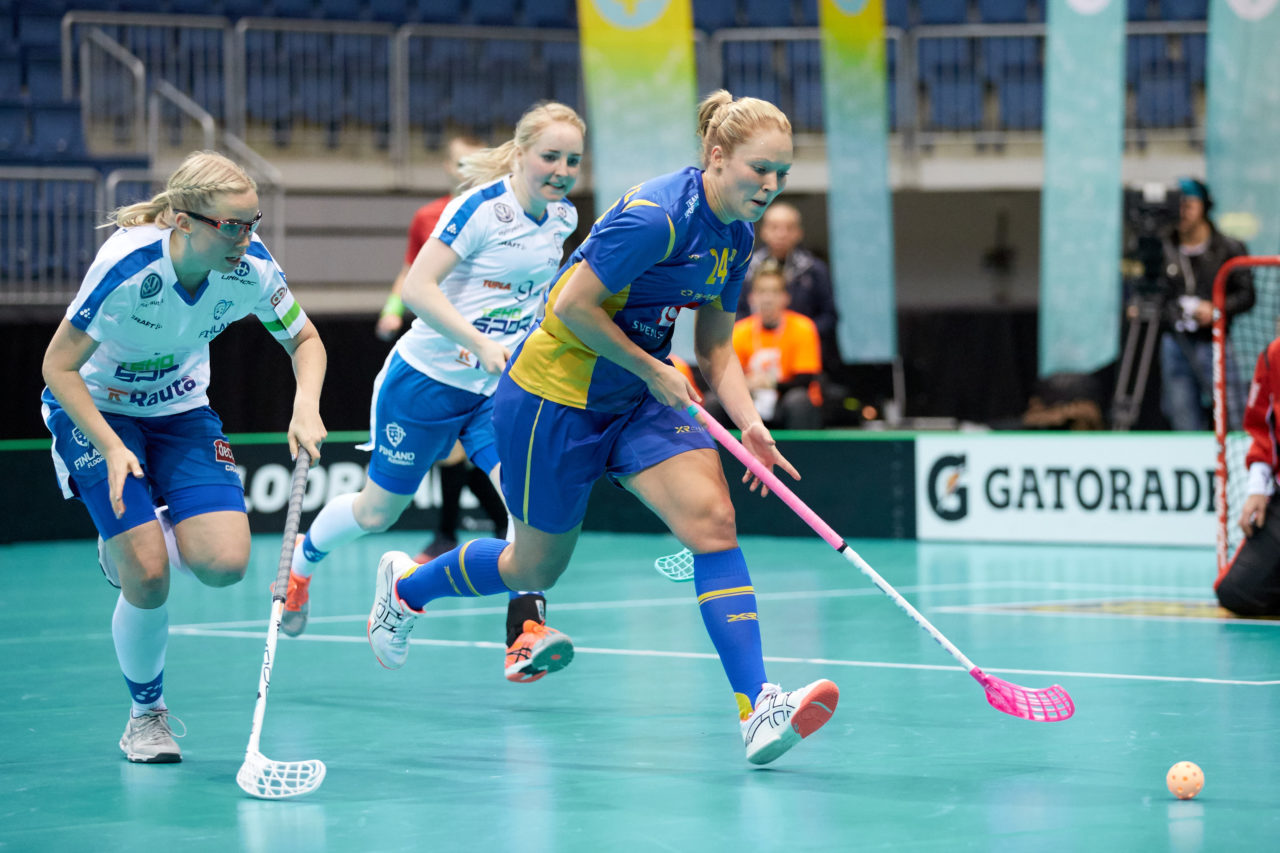 Women's World Floorball Championships 2017 
Stadion Ondreja Nepelu and Hant Arena Bratislava, Slovakia 
1rd - 9th December 2017 
Event website: www.iffwfc.org 
Photos: Michael Peter