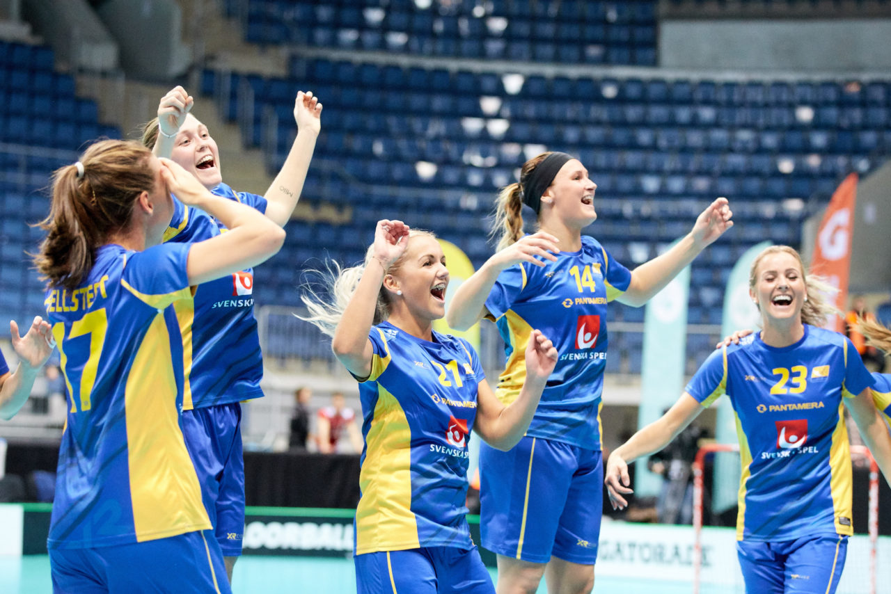 Women's World Floorball Championships 2017 
Stadion Ondreja Nepelu and Hant Arena Bratislava, Slovakia 
1rd - 9th December 2017 
Event website: www.iffwfc.org 
Photos: Michael Peter