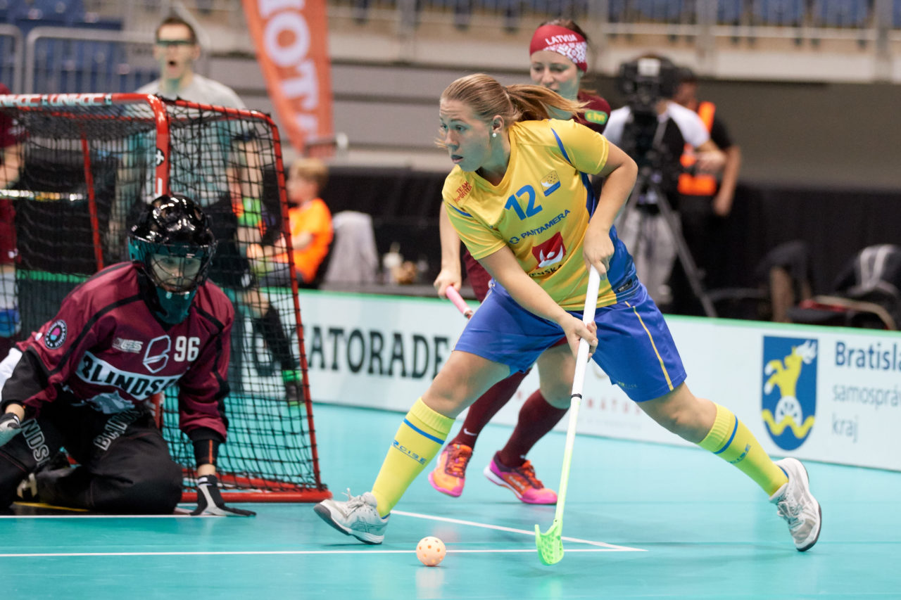 Women's World Floorball Championships 2017 
Stadion Ondreja Nepelu and Hant Arena Bratislava, Slovakia 
1rd - 9th December 2017 
Event website: www.iffwfc.org 
Photos: Michael Peter
