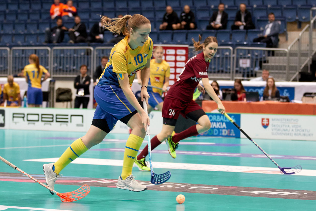 Women's World Floorball Championships 2017 
Stadion Ondreja Nepelu and Hant Arena Bratislava, Slovakia 
1rd - 9th December 2017 
Event website: www.iffwfc.org 
Photos: Michael Peter