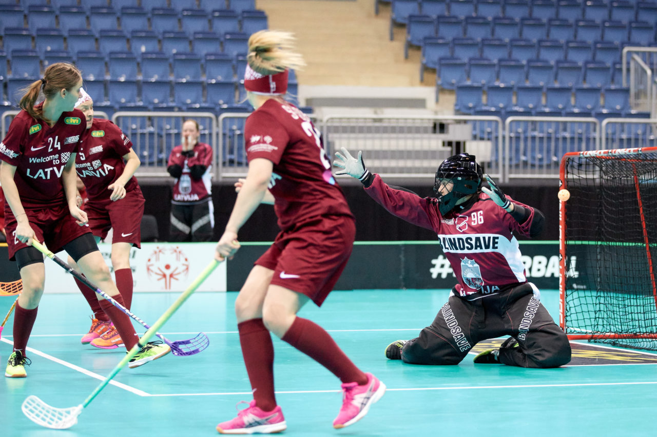 Women's World Floorball Championships 2017 
Stadion Ondreja Nepelu and Hant Arena Bratislava, Slovakia 
1rd - 9th December 2017 
Event website: www.iffwfc.org 
Photos: Michael Peter