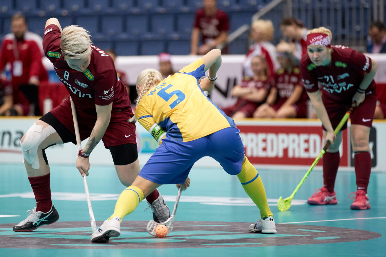 Women's World Floorball Championships 2017 
Stadion Ondreja Nepelu and Hant Arena Bratislava, Slovakia 
1rd - 9th December 2017 
Event website: www.iffwfc.org 
Photos: Michael Peter