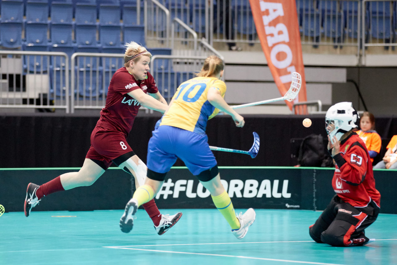 Women's World Floorball Championships 2017 
Stadion Ondreja Nepelu and Hant Arena Bratislava, Slovakia 
1rd - 9th December 2017 
Event website: www.iffwfc.org 
Photos: Michael Peter