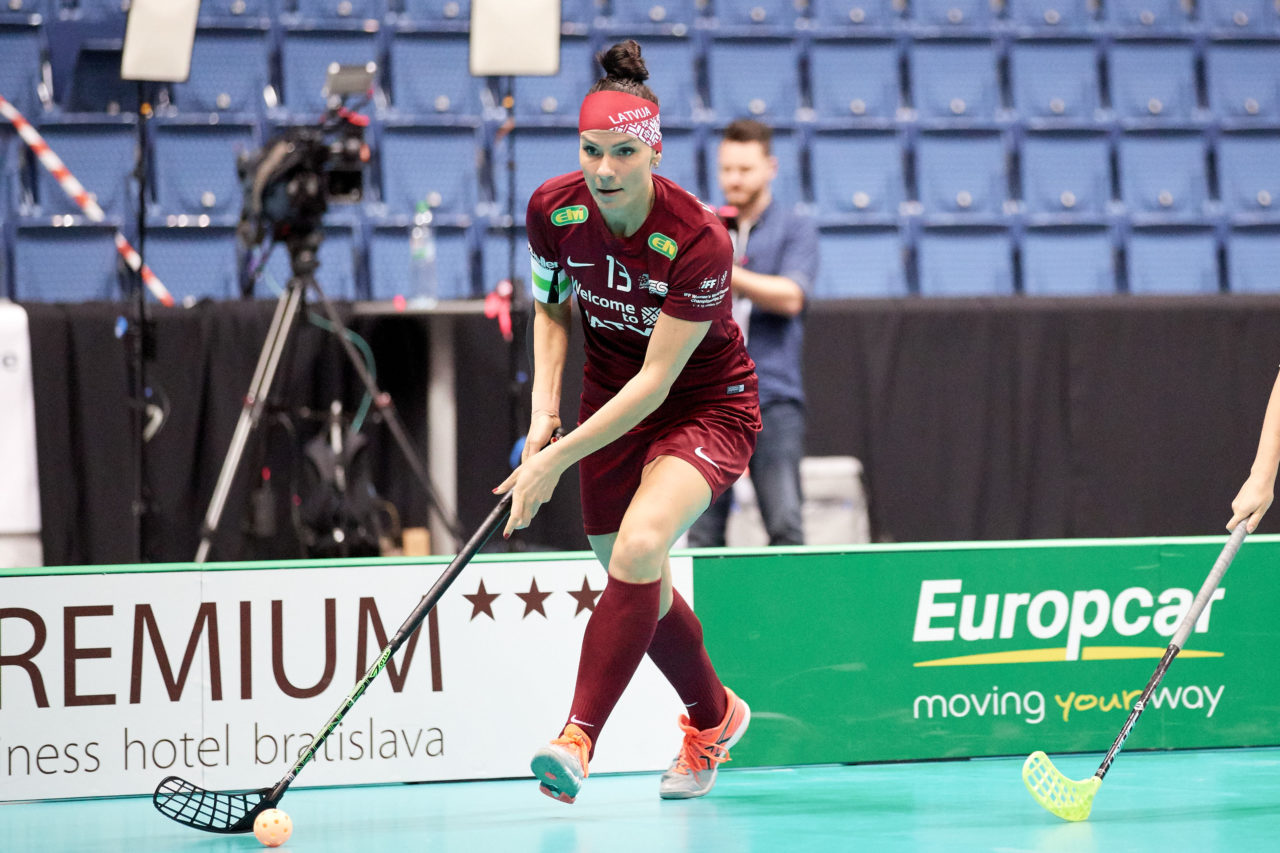 Women's World Floorball Championships 2017 
Stadion Ondreja Nepelu and Hant Arena Bratislava, Slovakia 
1rd - 9th December 2017 
Event website: www.iffwfc.org 
Photos: Michael Peter