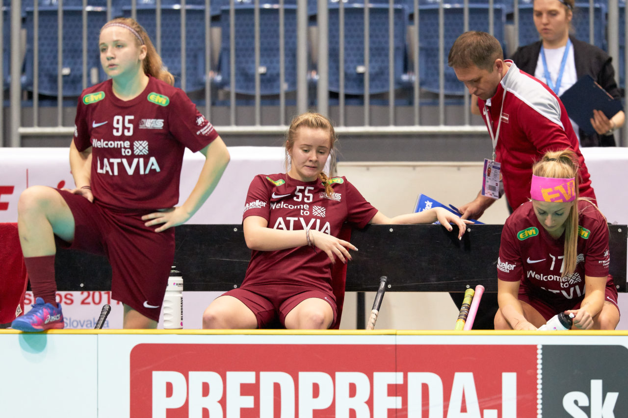 Women's World Floorball Championships 2017 
Stadion Ondreja Nepelu and Hant Arena Bratislava, Slovakia 
1rd - 9th December 2017 
Event website: www.iffwfc.org 
Photos: Michael Peter