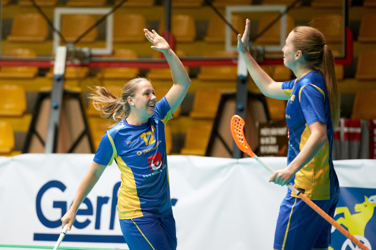 Women's World Floorball Championships 2017 
Stadion Ondreja Nepelu and Hant Arena Bratislava, Slovakia 
1rd - 9th December 2017 
Event website: www.iffwfc.org 
Photos: Michael Peter