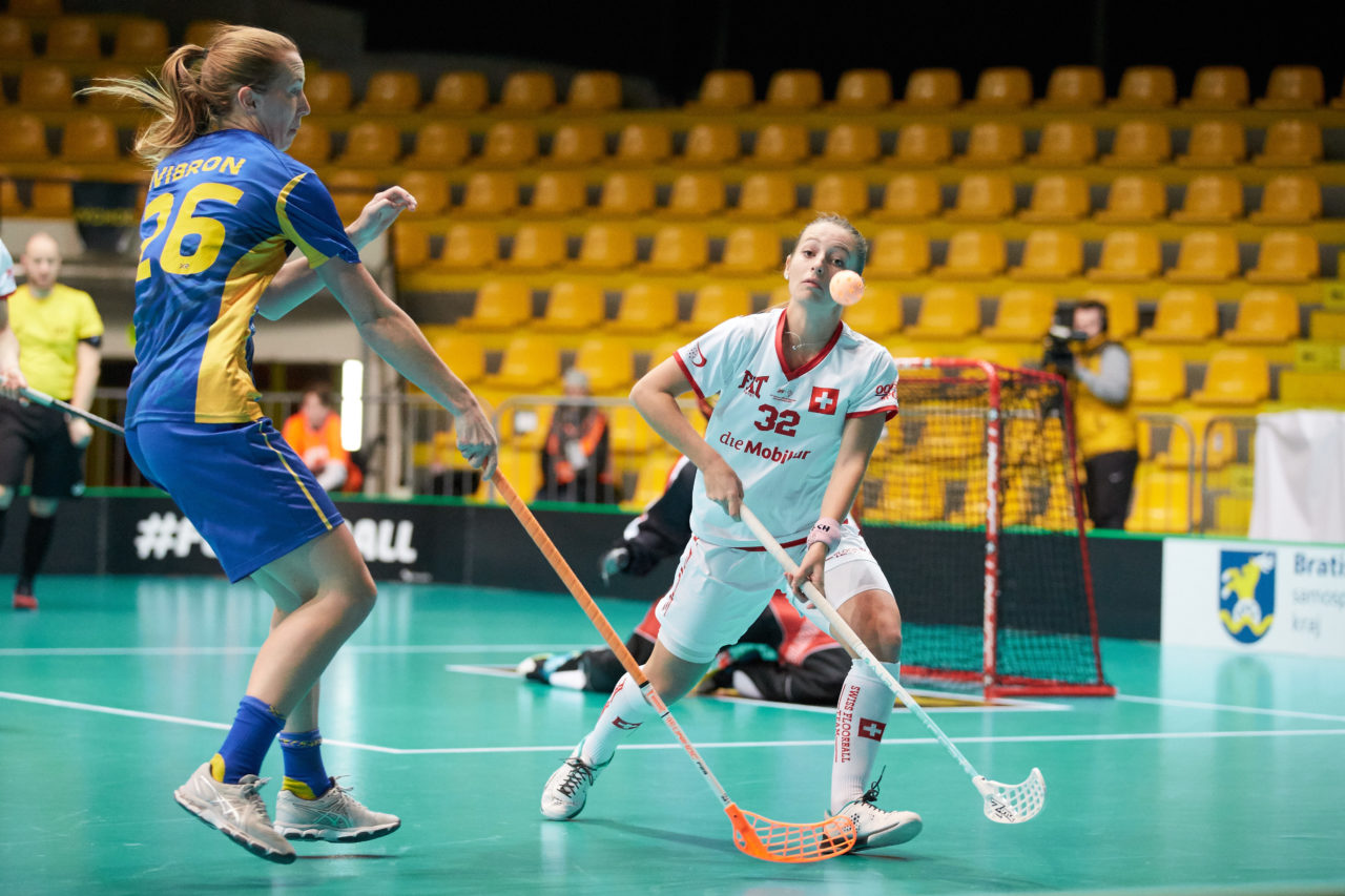 Women's World Floorball Championships 2017 
Stadion Ondreja Nepelu and Hant Arena Bratislava, Slovakia 
1rd - 9th December 2017 
Event website: www.iffwfc.org 
Photos: Michael Peter