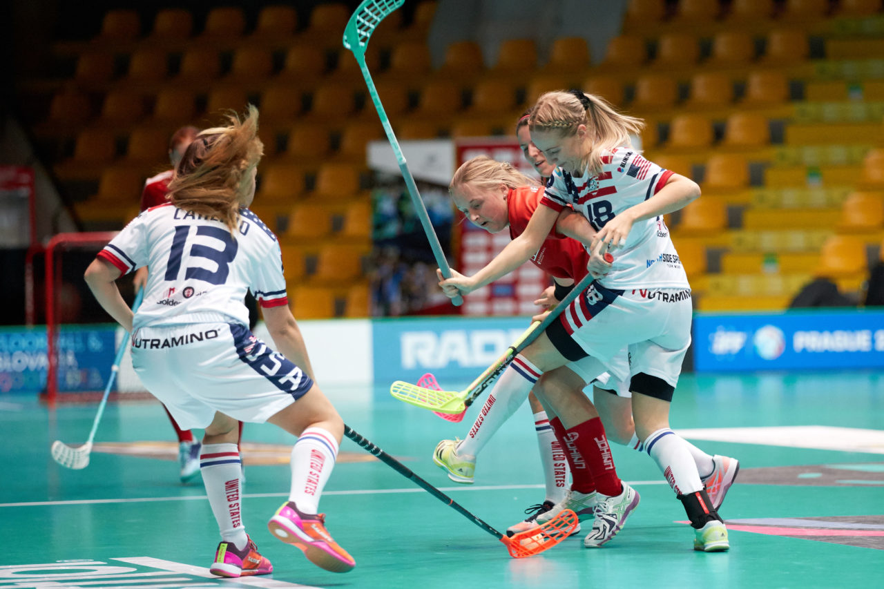 Women's World Floorball Championships 2017 
Stadion Ondreja Nepelu and Hant Arena Bratislava, Slovakia 
1rd - 9th December 2017 
Event website: www.iffwfc.org 
Photos: Michael Peter