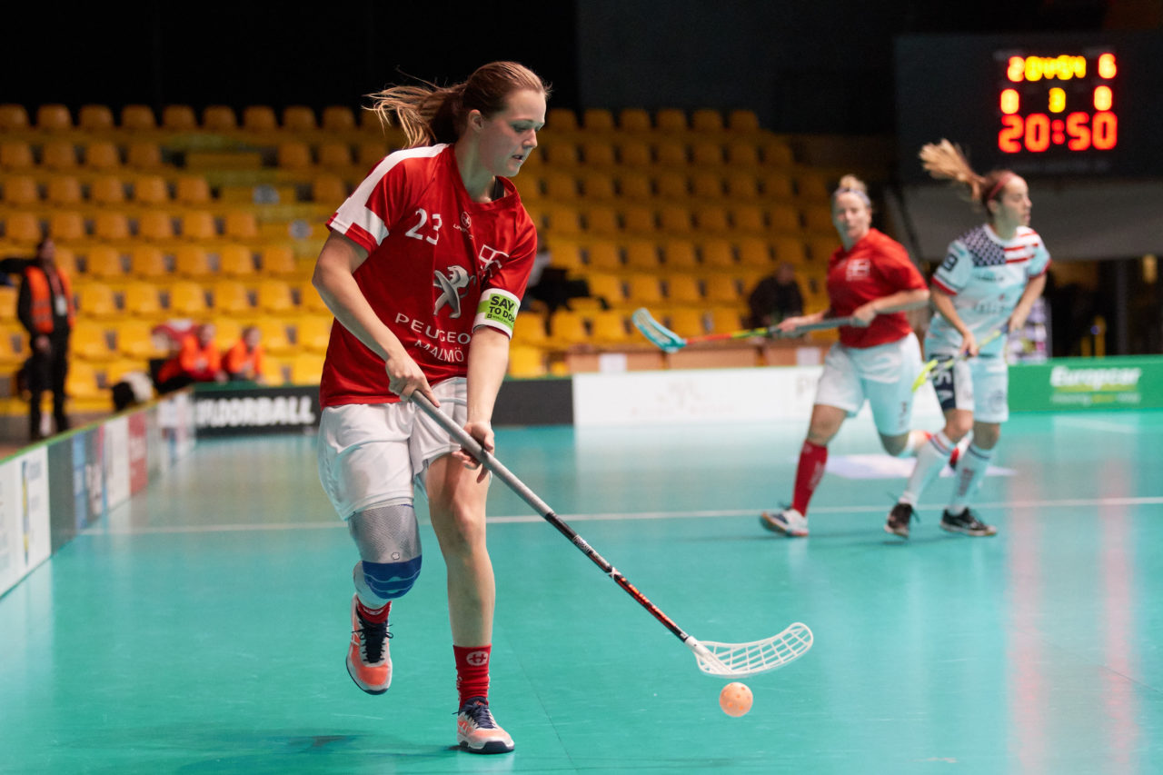 Women's World Floorball Championships 2017 
Stadion Ondreja Nepelu and Hant Arena Bratislava, Slovakia 
1rd - 9th December 2017 
Event website: www.iffwfc.org 
Photos: Michael Peter