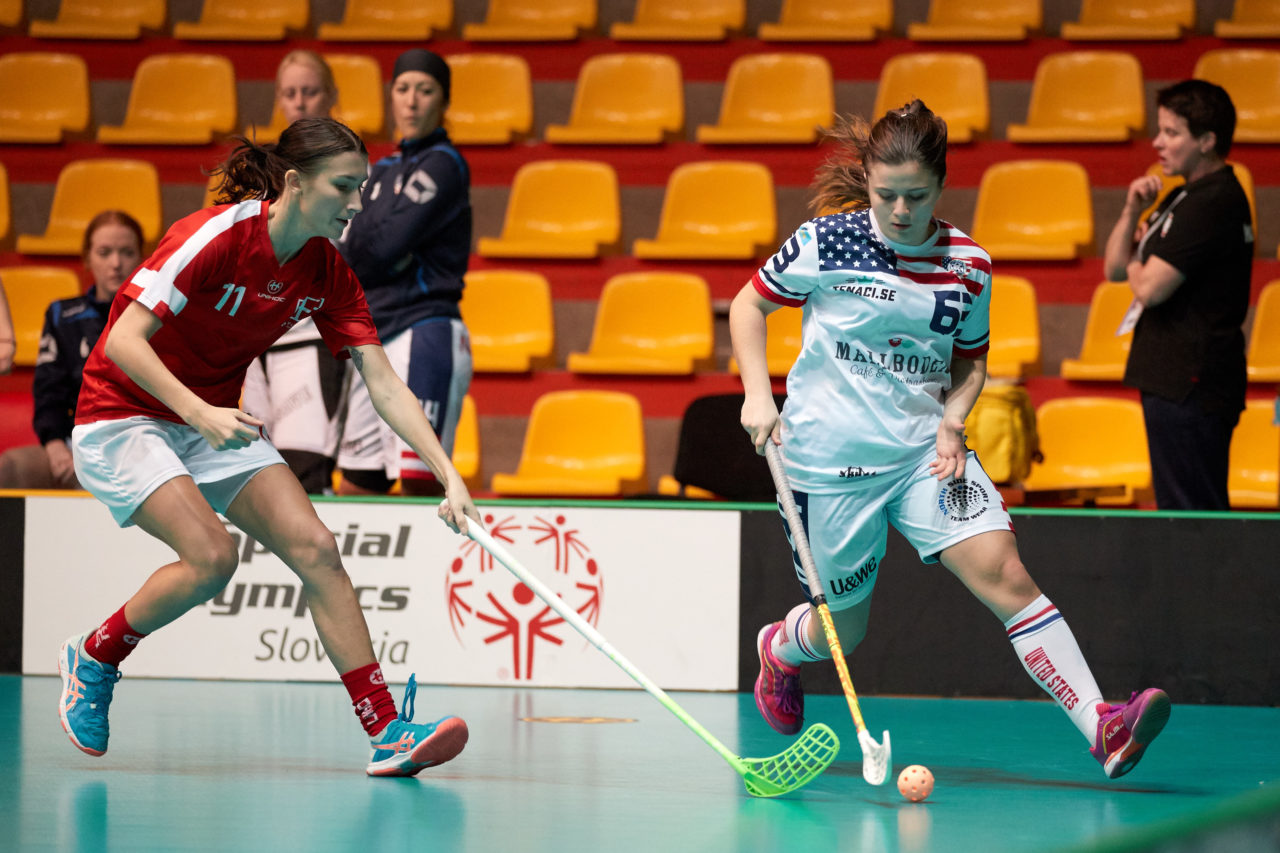 Women's World Floorball Championships 2017 
Stadion Ondreja Nepelu and Hant Arena Bratislava, Slovakia 
1rd - 9th December 2017 
Event website: www.iffwfc.org 
Photos: Michael Peter