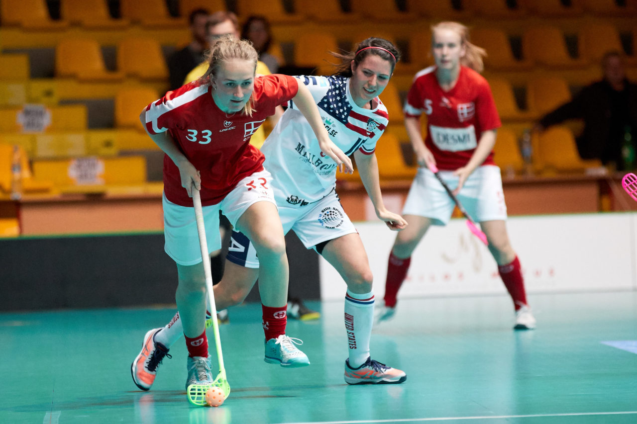 Women's World Floorball Championships 2017 
Stadion Ondreja Nepelu and Hant Arena Bratislava, Slovakia 
1rd - 9th December 2017 
Event website: www.iffwfc.org 
Photos: Michael Peter