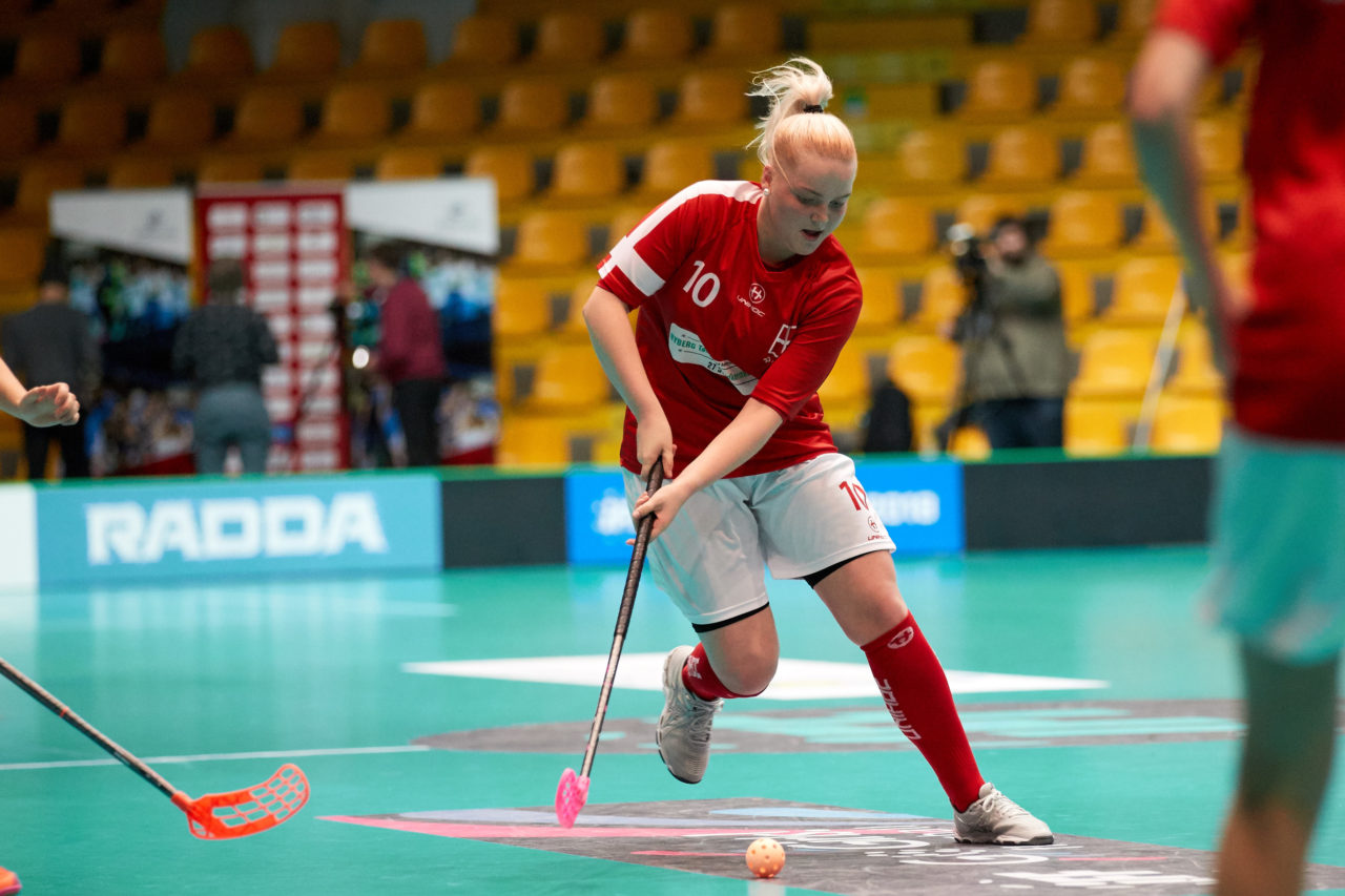 Women's World Floorball Championships 2017 
Stadion Ondreja Nepelu and Hant Arena Bratislava, Slovakia 
1rd - 9th December 2017 
Event website: www.iffwfc.org 
Photos: Michael Peter