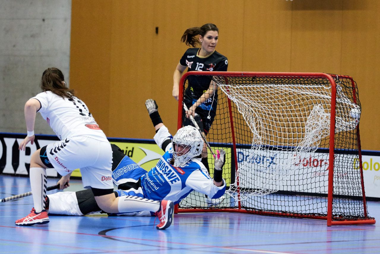 Zug United Damen NLA
Zug United - Red Ants Rychenberg Winterthur 
Resultat 1 : 11 am 20. Januar 2018 in der Sporthalle  Schönenbühl in Unterägeri 
Bild: Michael Peter
