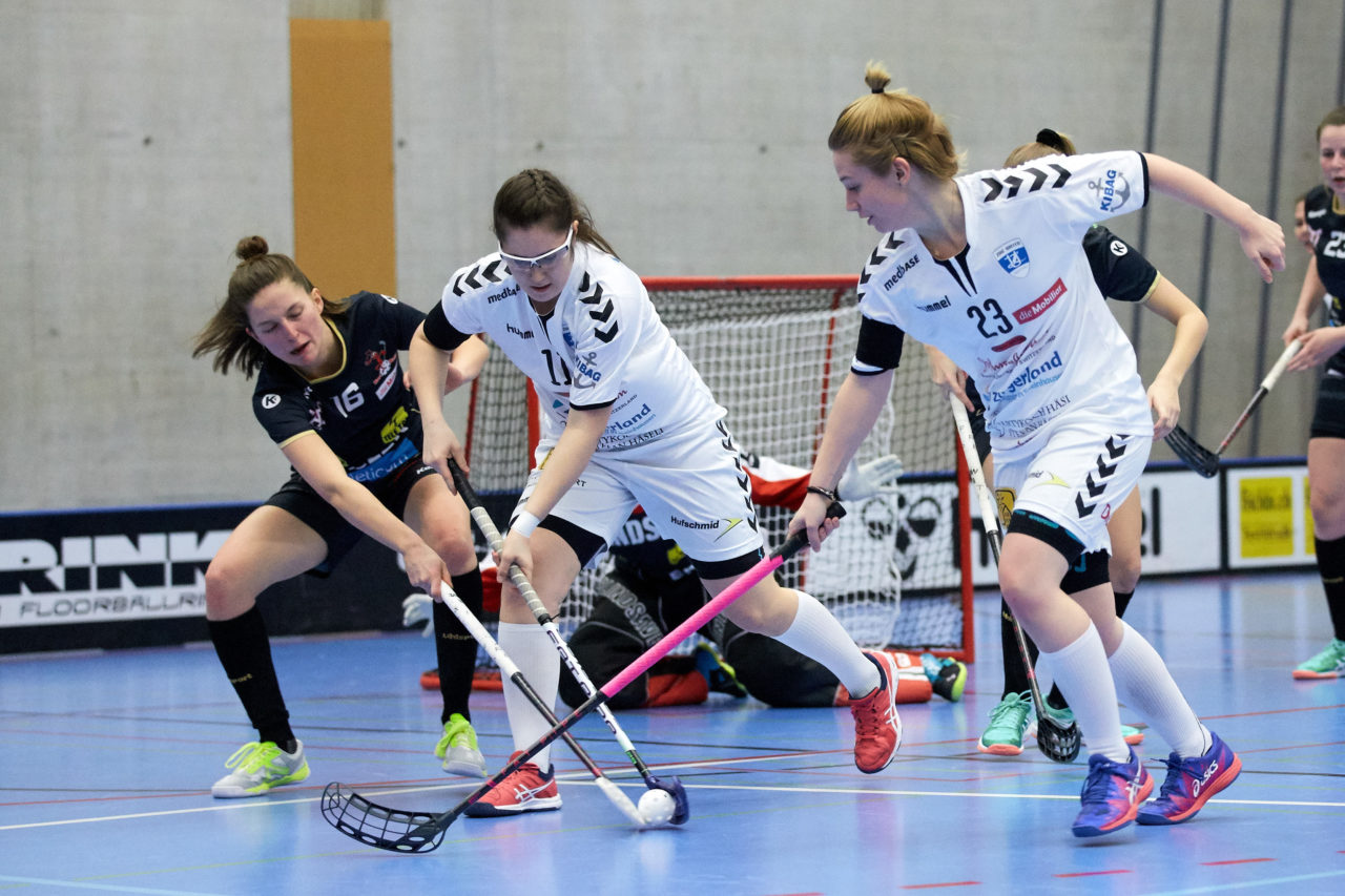 Zug United Damen NLA
Zug United - Red Ants Rychenberg Winterthur 
Resultat 1 : 11 am 20. Januar 2018 in der Sporthalle  Schönenbühl in Unterägeri 
Bild: Michael Peter