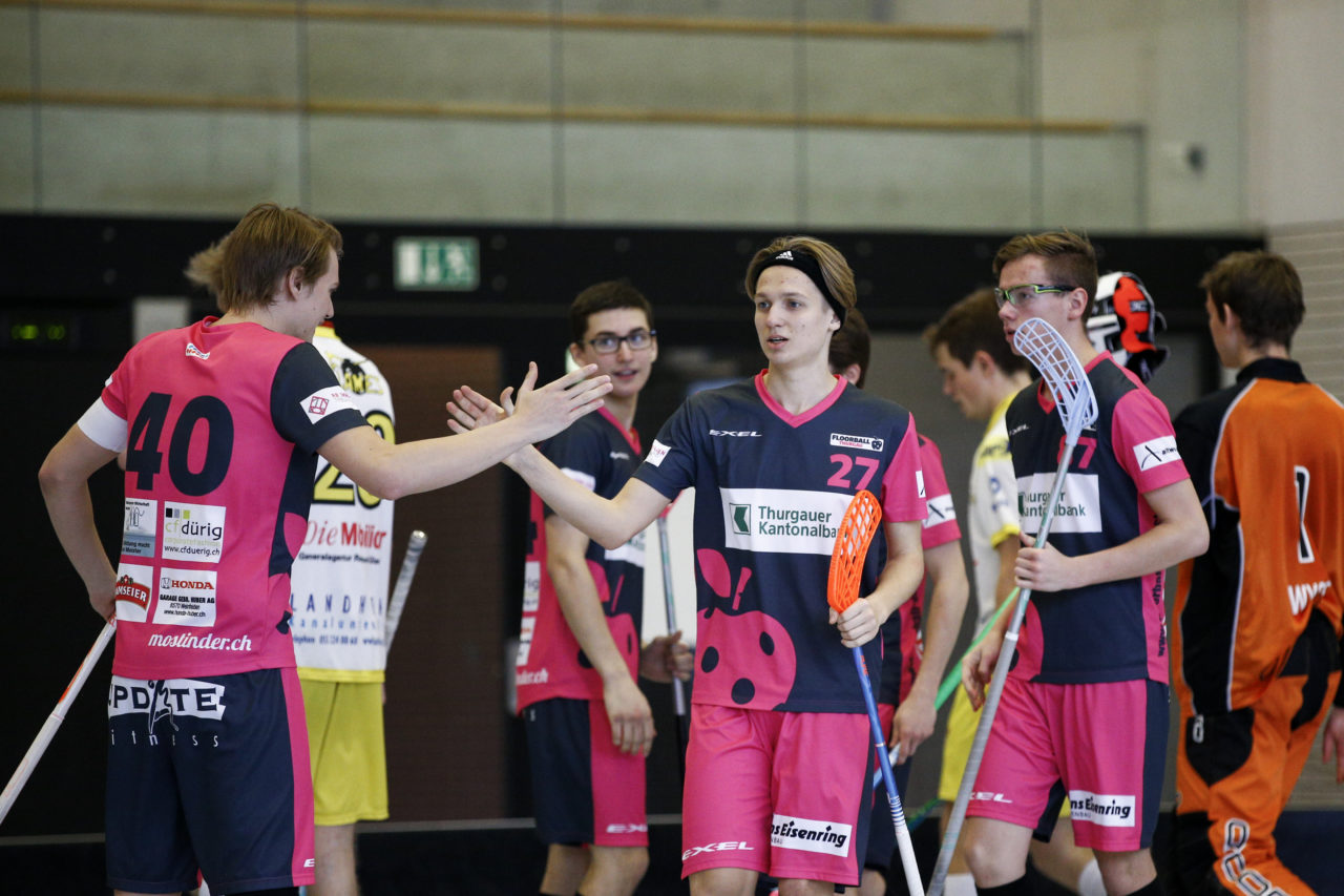 Floorball Thurgau U21 - Jona Uznach Flames U21
(16.1.2018, Paul Reinhart Halle, Weinfelden)
Photos: www.unihockey-fotos.ch Claudio Thoma