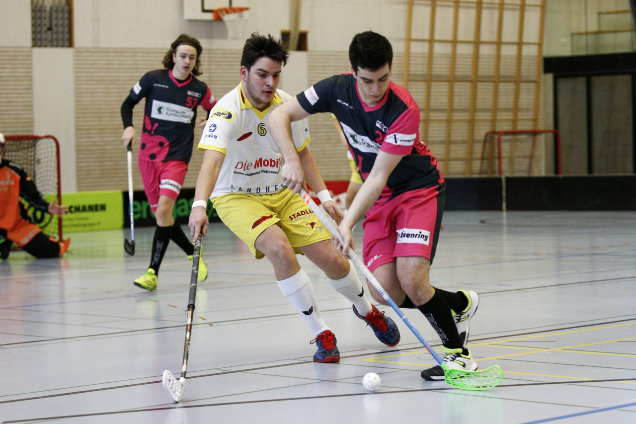 Floorball Thurgau U21 - Jona Uznach Flames U21
(16.1.2018, Paul Reinhart Halle, Weinfelden)
Photos: www.unihockey-fotos.ch Claudio Thoma